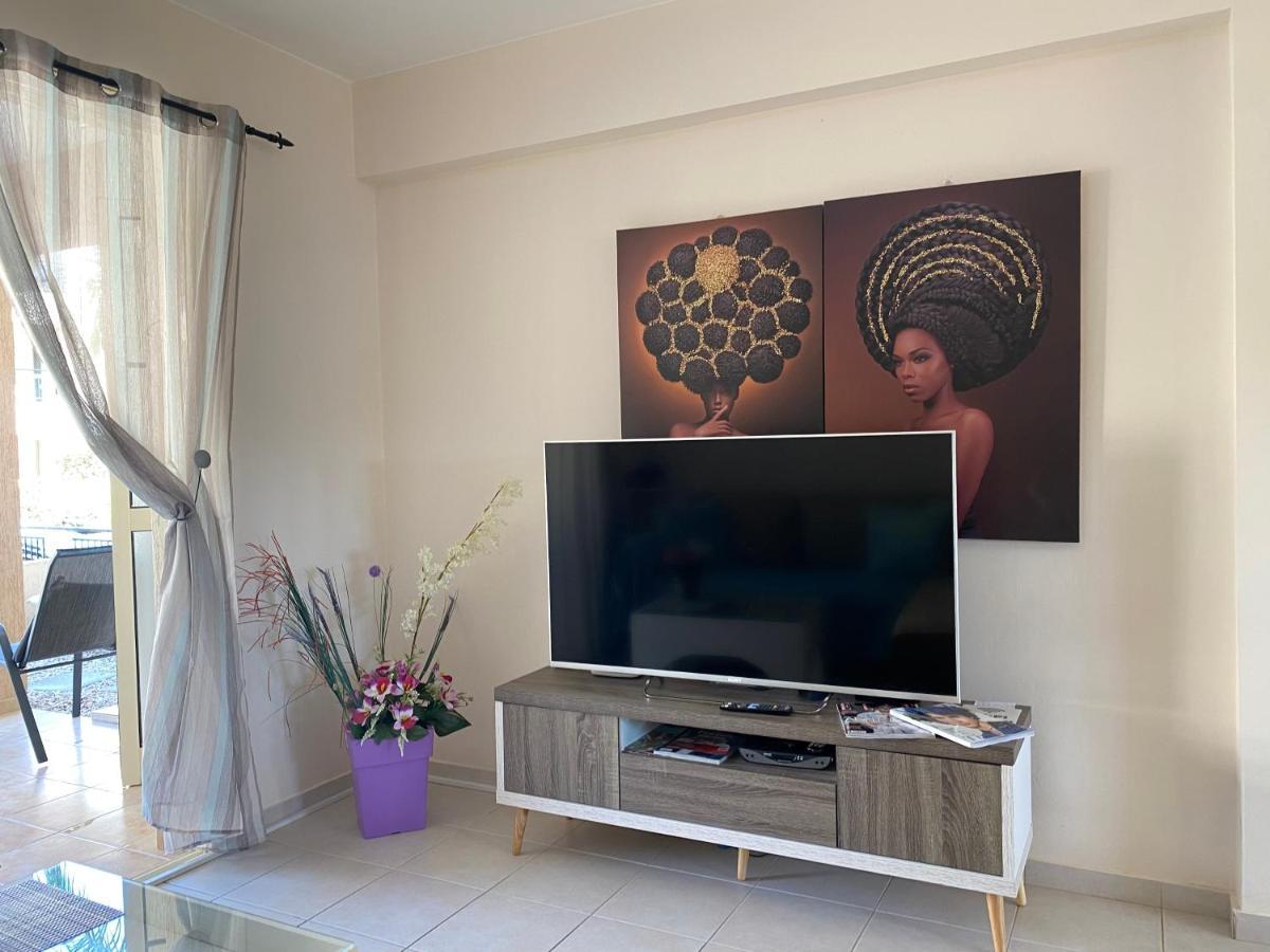 Royal Seacrest F G5 Ground Floor Apartment Paphos ภายนอก รูปภาพ