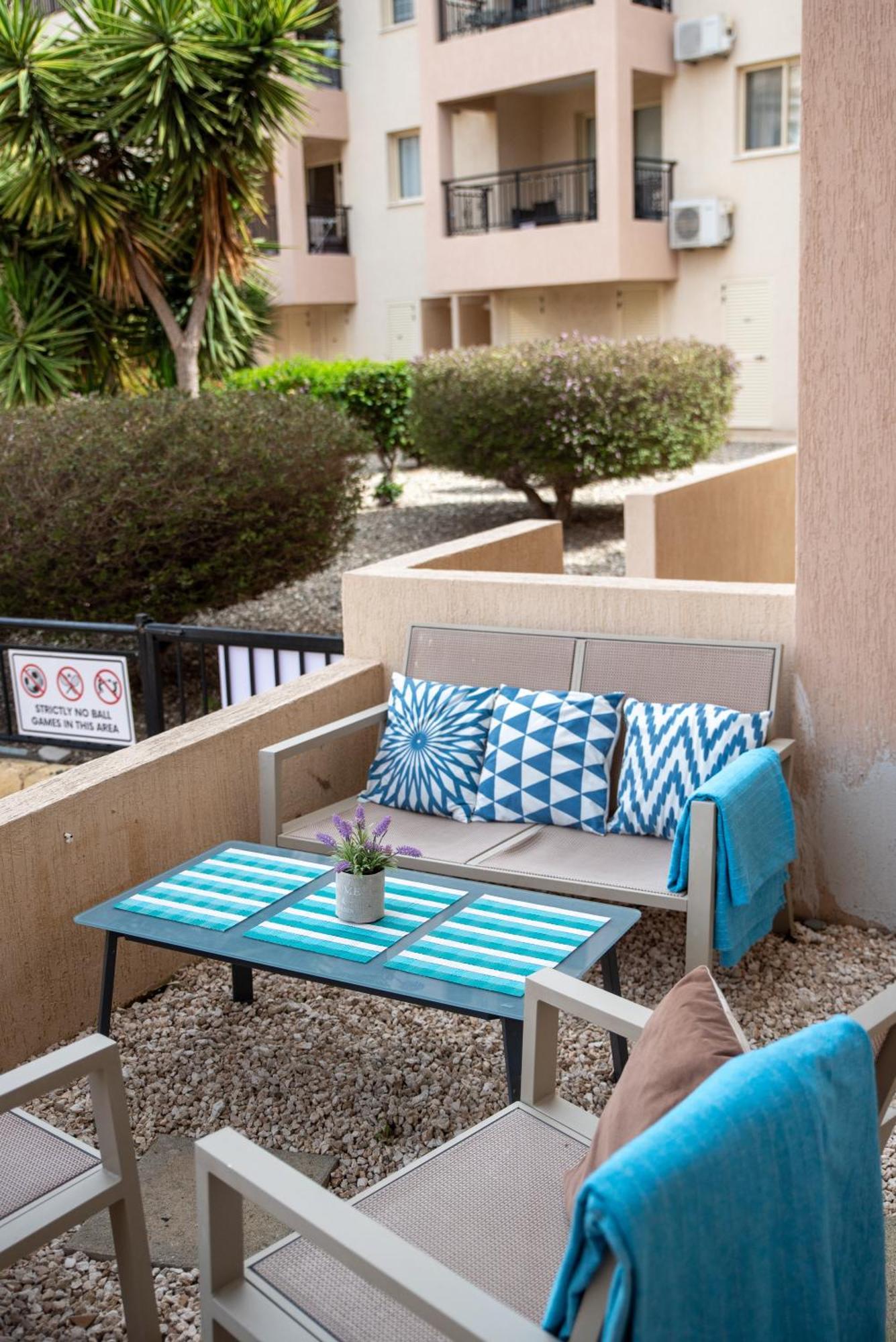 Royal Seacrest F G5 Ground Floor Apartment Paphos ภายนอก รูปภาพ